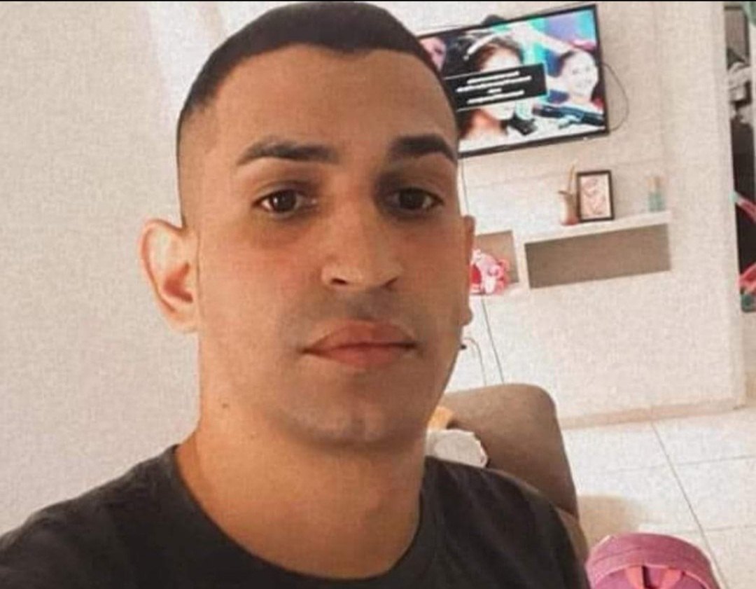 ONDA DE ASSALTOS: Identificados ladrões do Gol preto acusados de roubos 