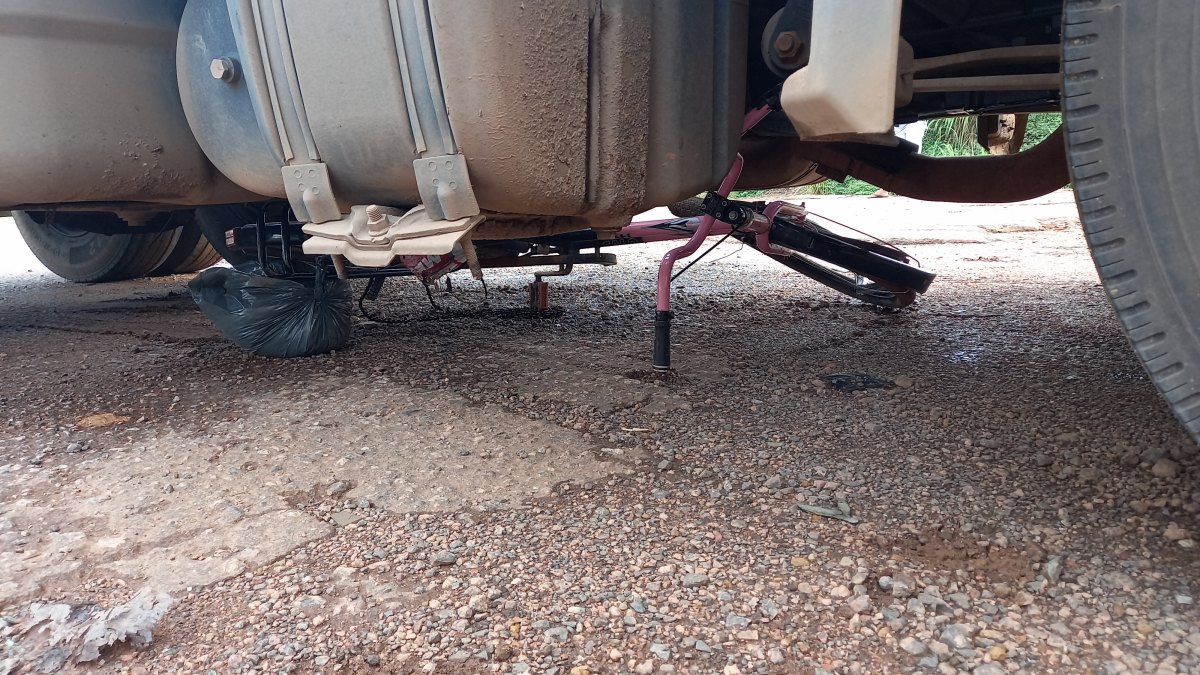 URGENTE: Morre ciclista atropelada por cavalo mecânico na Rua da Beira