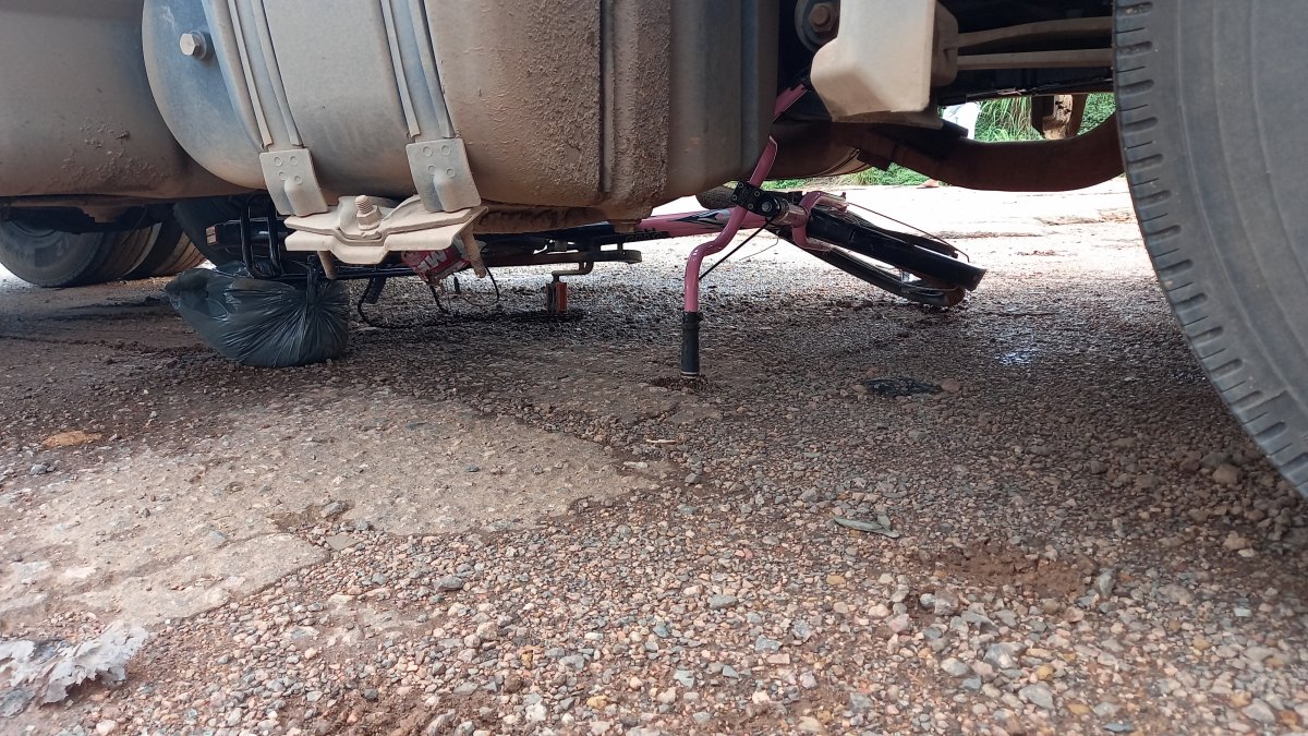 URGENTE: Morre ciclista atropelada por cavalo mecânico na Rua da Beira