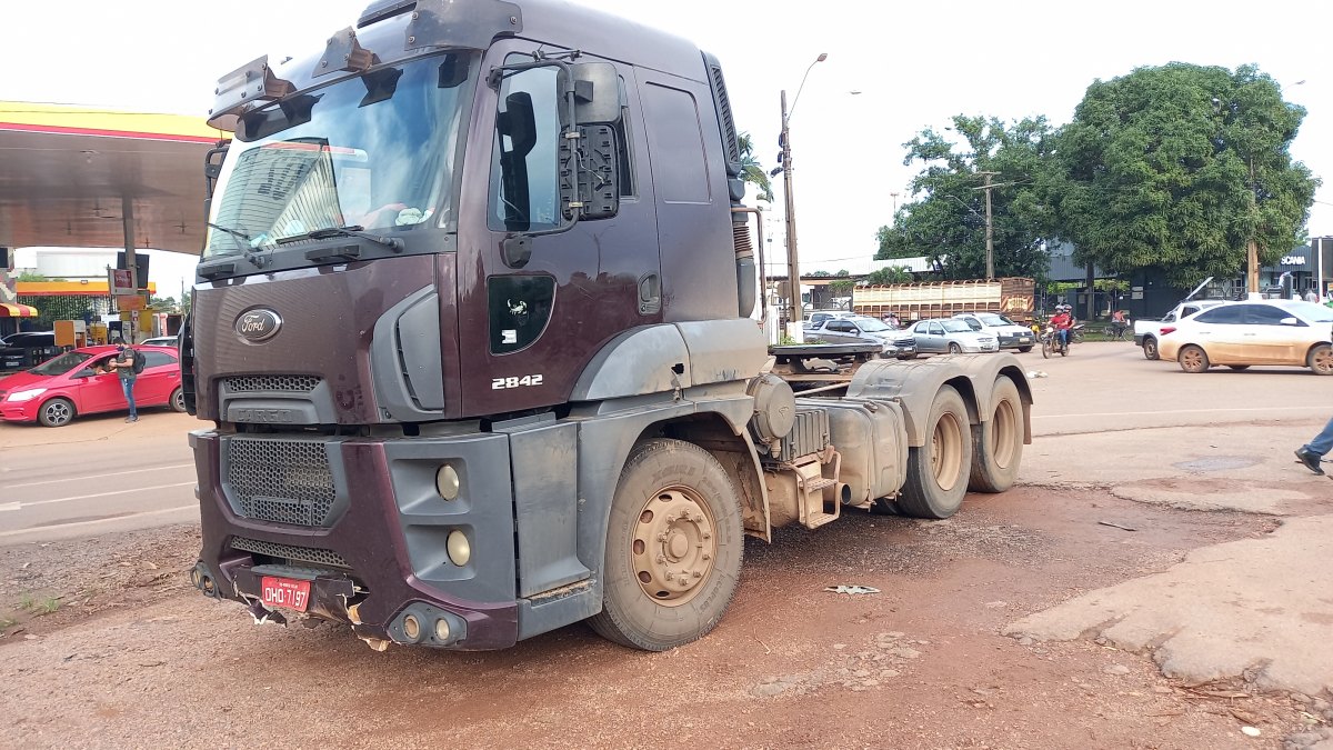 URGENTE: Morre ciclista atropelada por cavalo mecânico na Rua da Beira