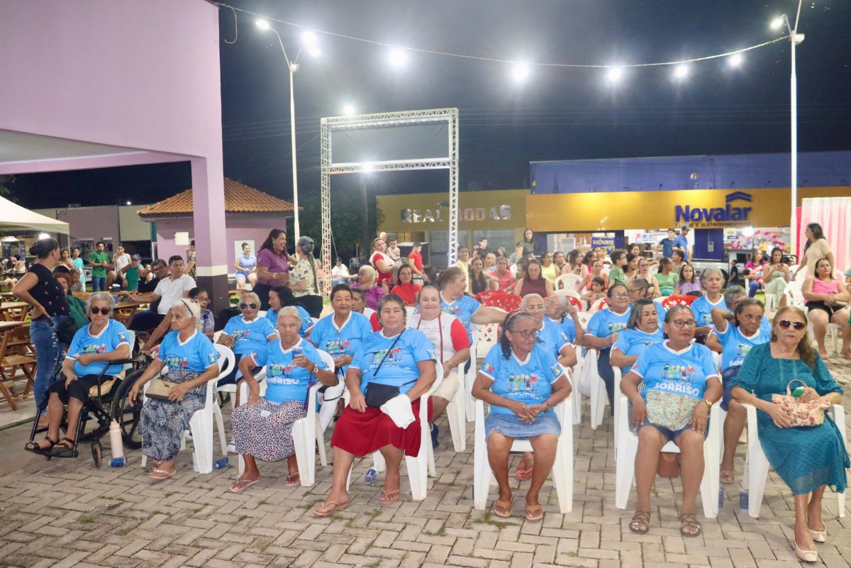 NOVA MAMORÉ: Prefeitura realiza ação de Dia das Mães na Praça Raimundo Lascado