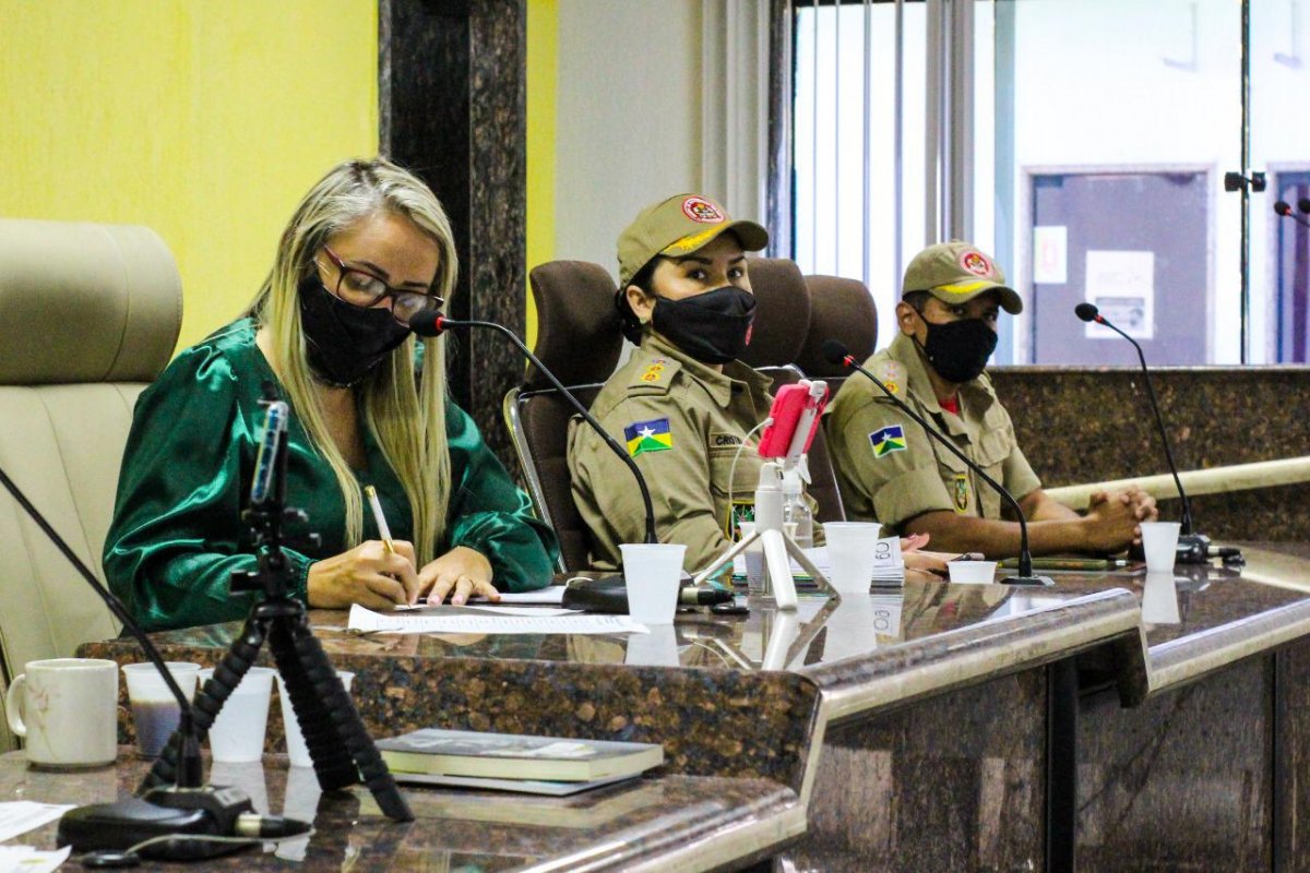 NA CAPITAL: Márcia Socorristas realiza audiência para debater uso de fogos de artifícios