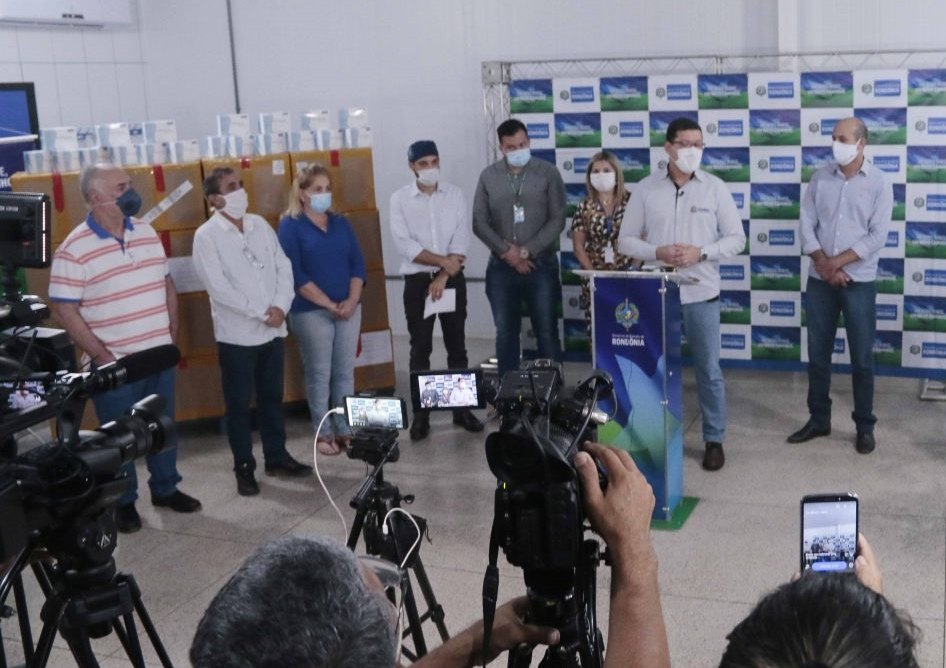 DEPUTADO FEDERAL: Mauro Nazif participa de entrega de 100 mil testes de exame para covid-19 