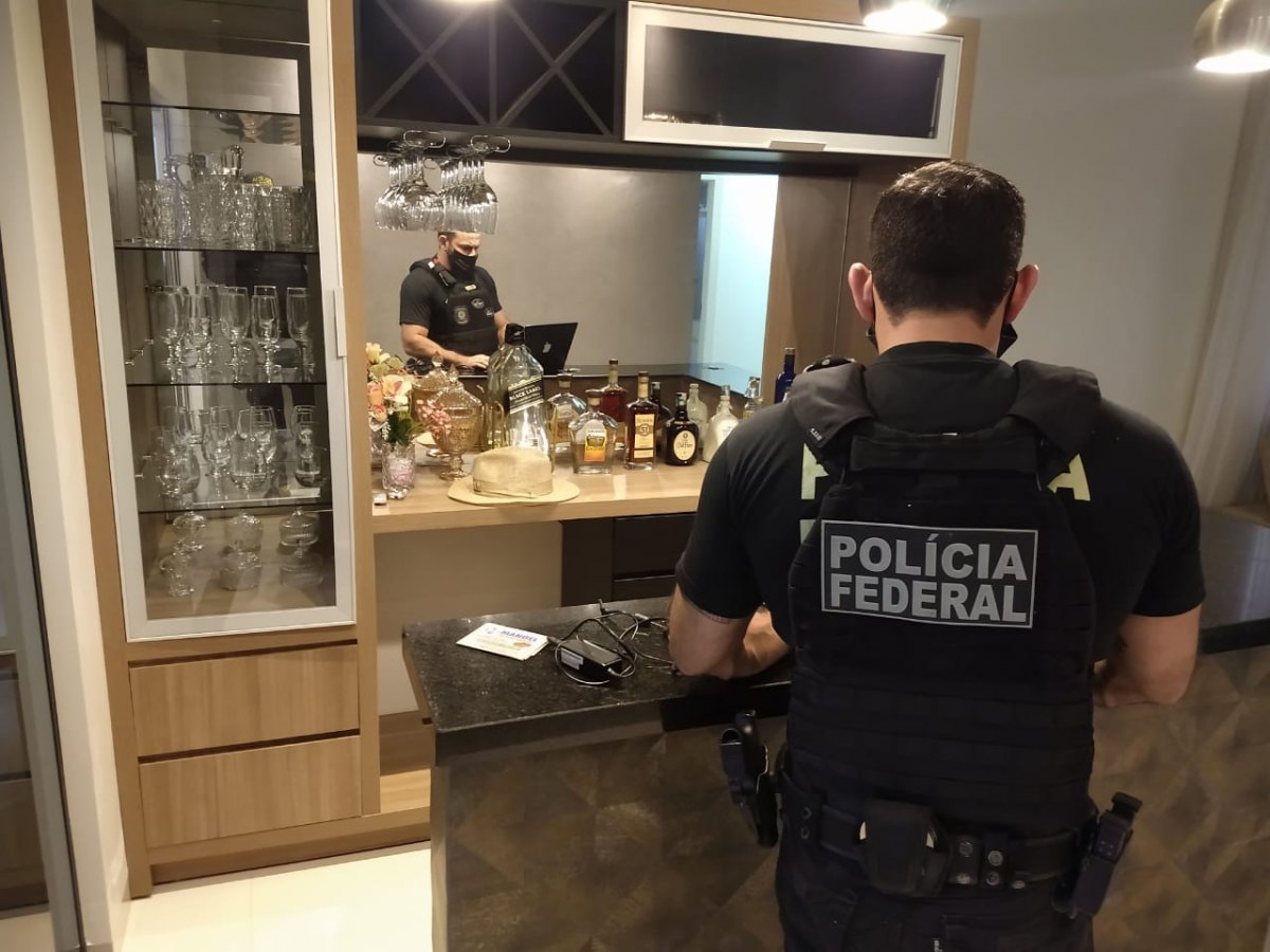 PARALELO: PF deflagra operação contra traficantes que atuavam em RO e em outros estados
