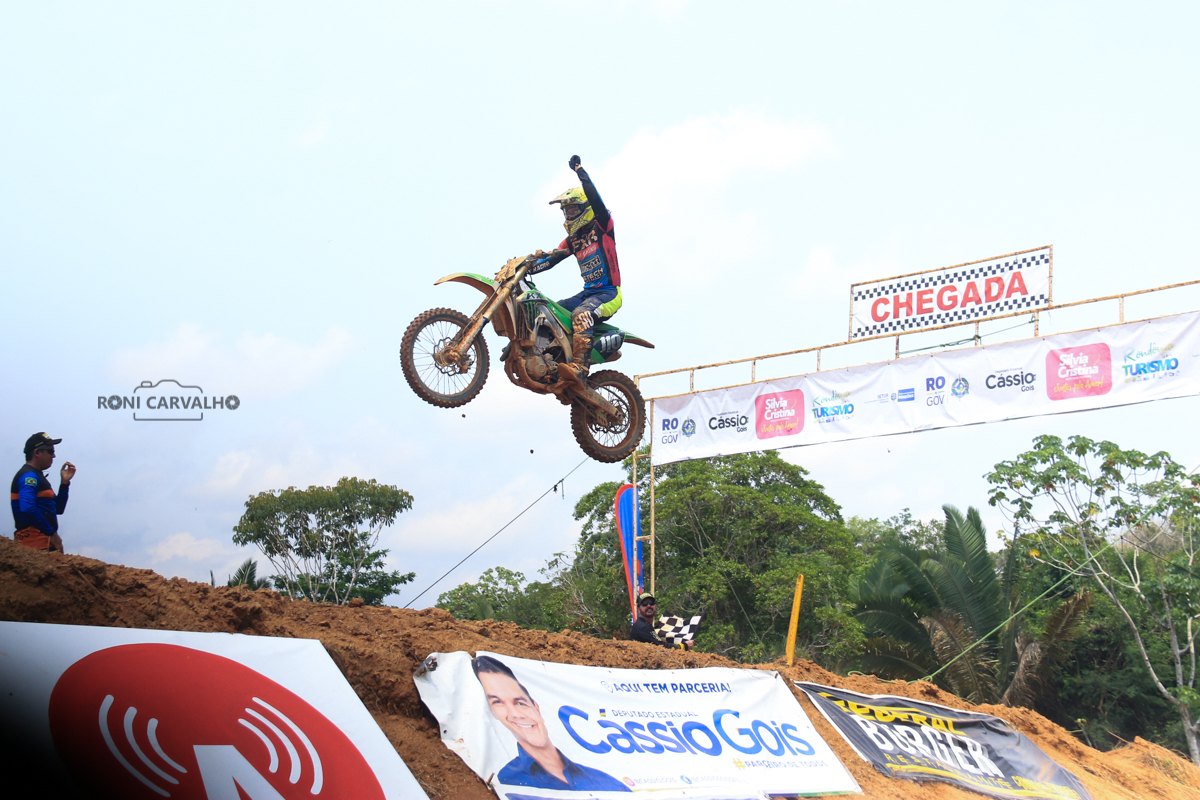 MOTOCROSS: Limero divulga os TOP 10 de todas as categorias do estadual 2024