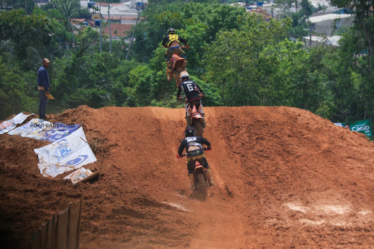 MOTOCROSS: Limero divulga os TOP 10 de todas as categorias do estadual 2024