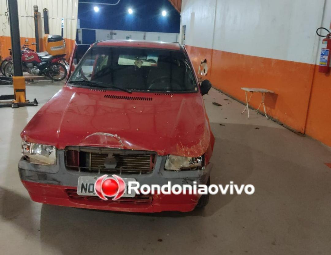 SEM CONTROLE: Mulher embriagada invade loja com carro e provoca destruição