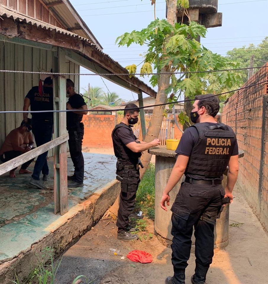 VENDIA NO FACEBOOK:  Polícia Federal prende falsificador de dinheiro em Rondônia