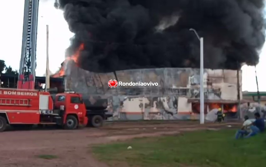 SINISTRO: Confira fotos do incêndio que destruiu loja de pneus em Porto Velho