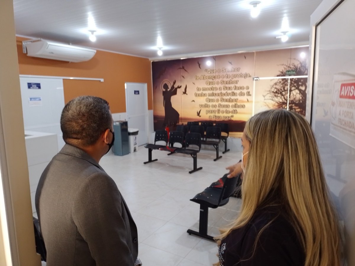 Deputado Alex Silva visita hospital Santa Marcelina