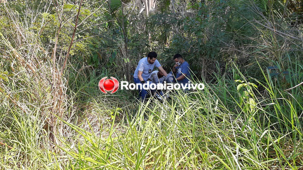BR-364: Homicídios recebe denúncia de corpo jogado em mata e localiza moto roubada