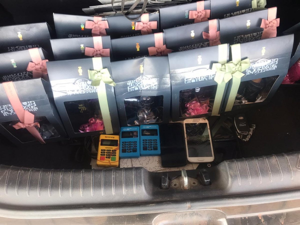 NA BR-364: Trio de estelionatários que aplicava golpe com venda de perfumes é preso 