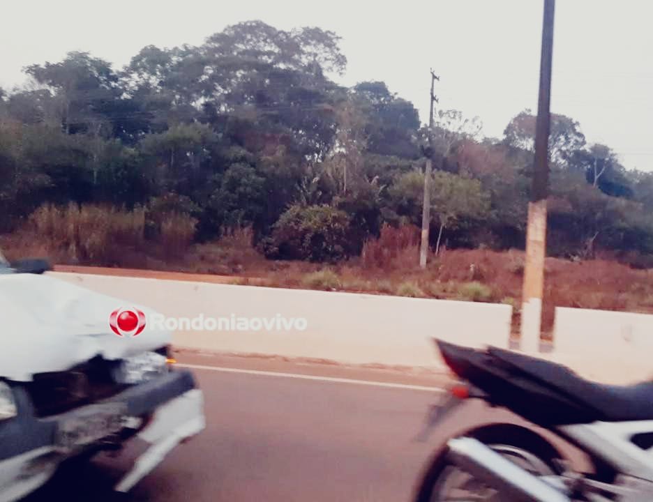 ATROPELAMENTO: Motociclista fica inconsciente após ser atingido por carro na BR-364