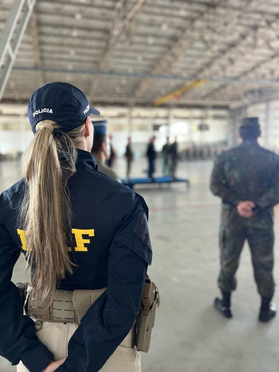 PRF/RO: Superintendente participa de cerimônias de passagem de comando