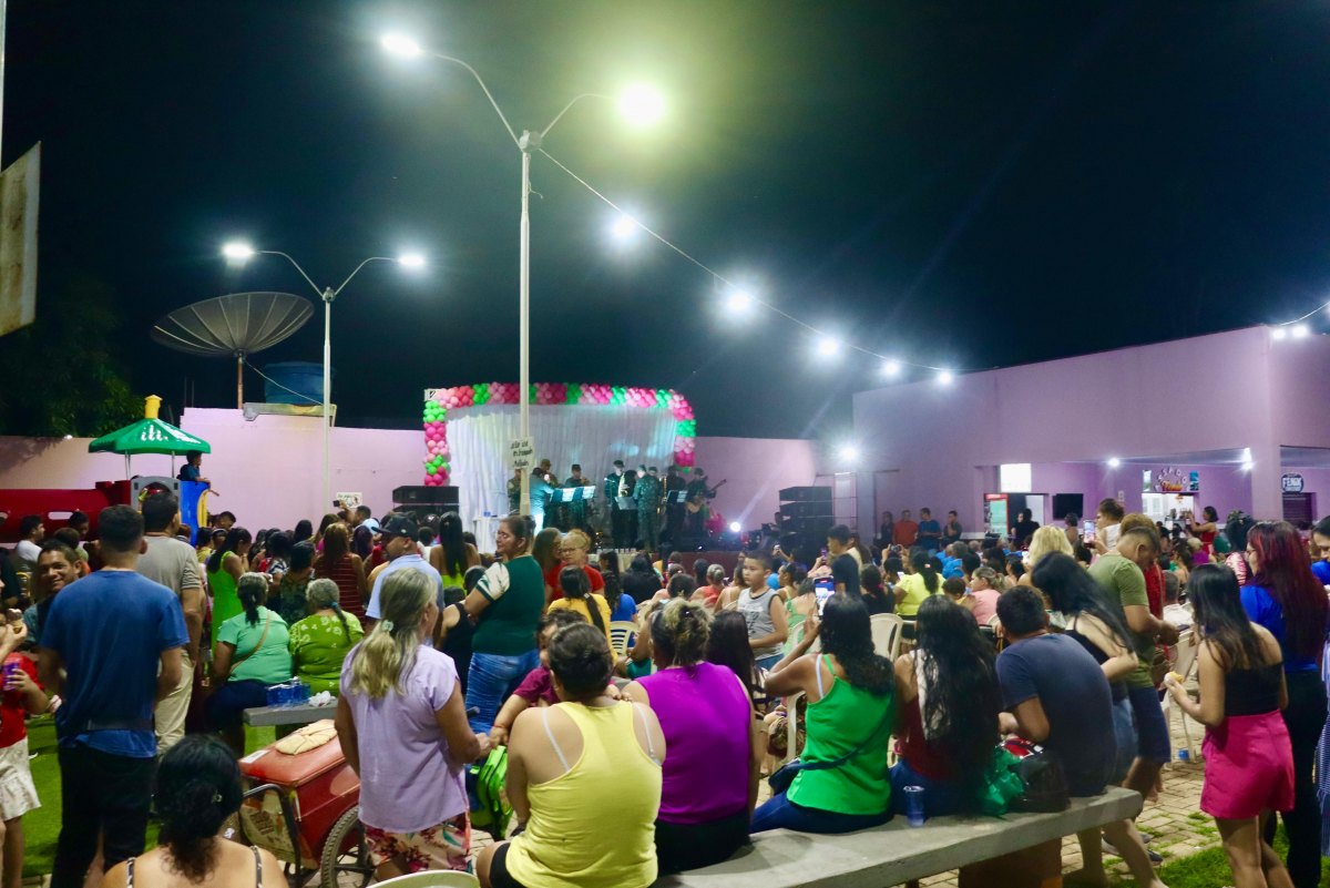 NOVA MAMORÉ: Prefeitura realiza ação de Dia das Mães na Praça Raimundo Lascado