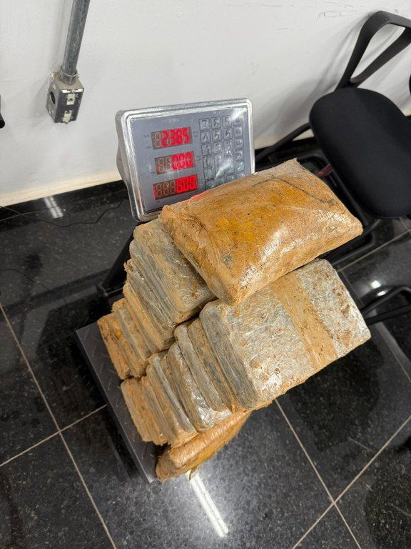 OPERAÇÃO CONJUNTA: Atuação conjunta da PF e PC apreende maconha enterrada na zona rural do Acre