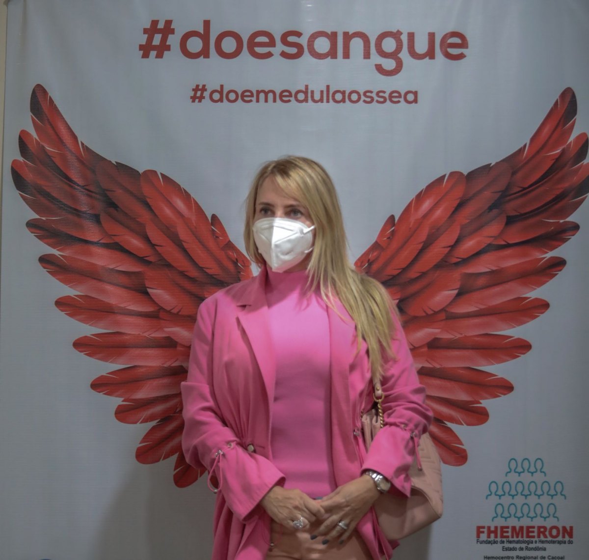 NA CAPITAL: Ieda Chaves faz doação de sangue e consegue doadores para a Fhemeron