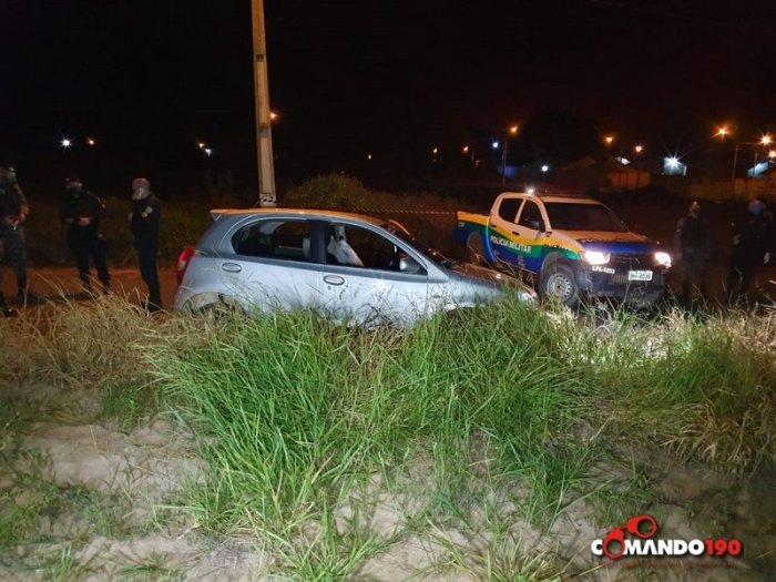 HOMICÍDIO: Motorista de aplicativo é morto a facadas dentro do veículo