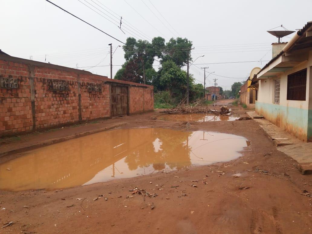 NA CAPITAL: Ada Dantas cobra construção de drenagens para acabar com alagações 