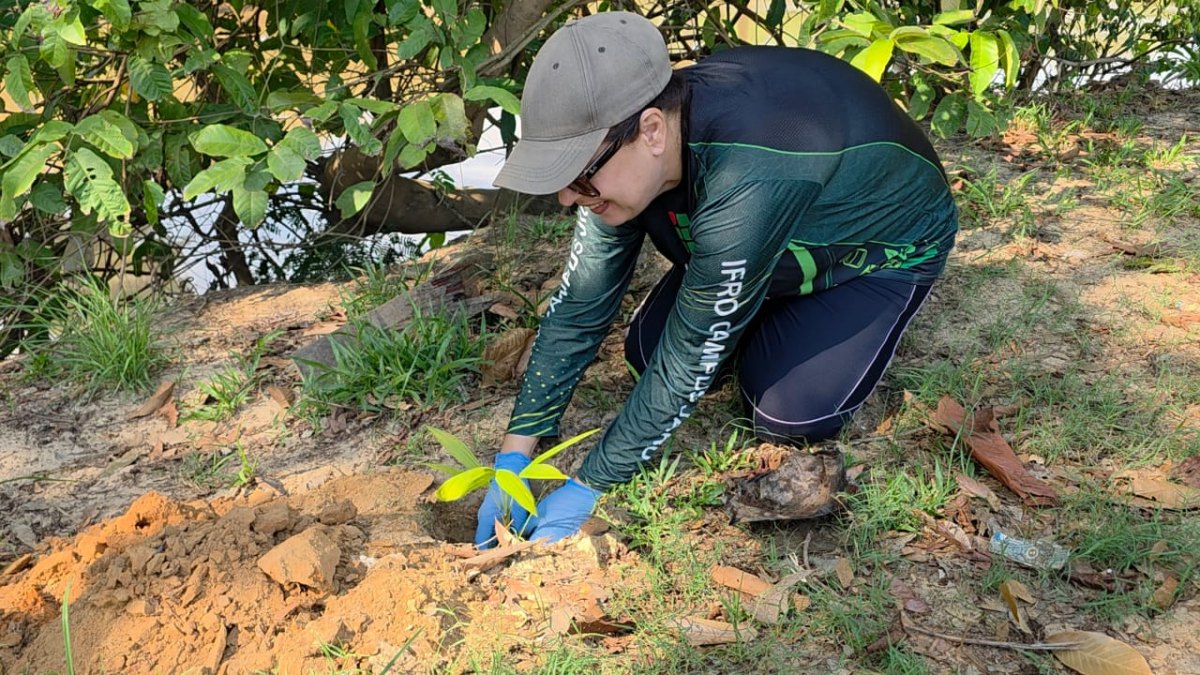 MEIO AMBIENTE: Jaru retira 15 m³ de resíduos às margens do Rio Jaru