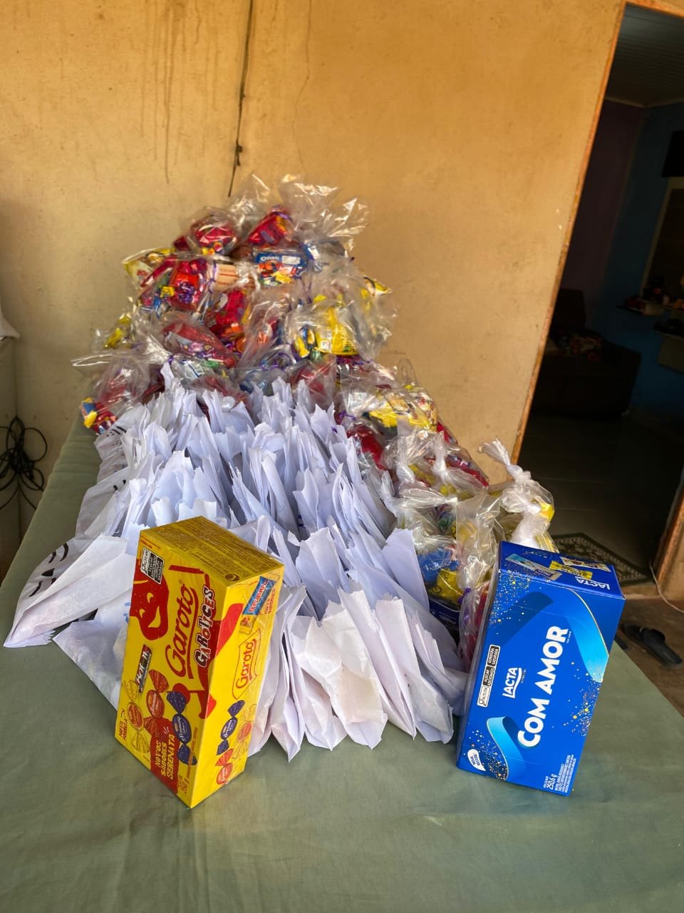 ZONA LESTE: Palhaço Mandioca realiza ação social em bairro da zona Leste de Porto Velho