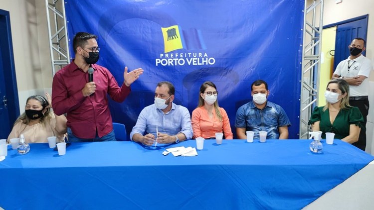 REVITALIZAÇÃO: Dep. Anderson participa da entrega oficial da reforma na Escola Municipal 12 de Outubro