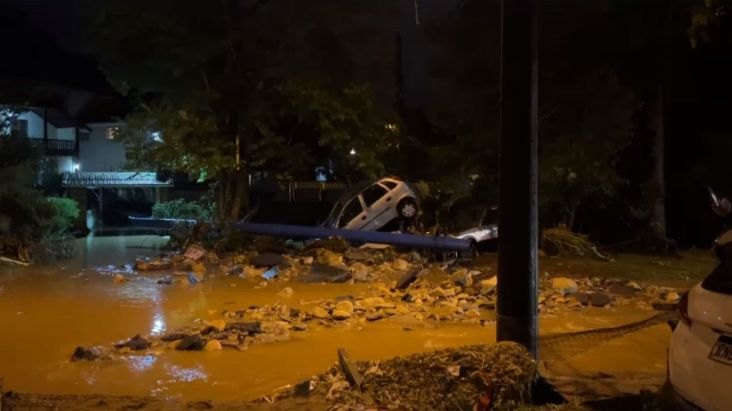 TRAGÉDIA: Desastre provocado pelas fortes chuvas deixa vários mortos em Petrópolis