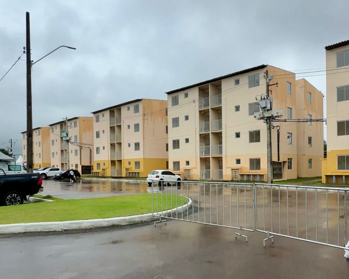 CRISTIANE LOPES : Deputada participa da entrega de casas próprias para 592 famílias em Porto Velho
