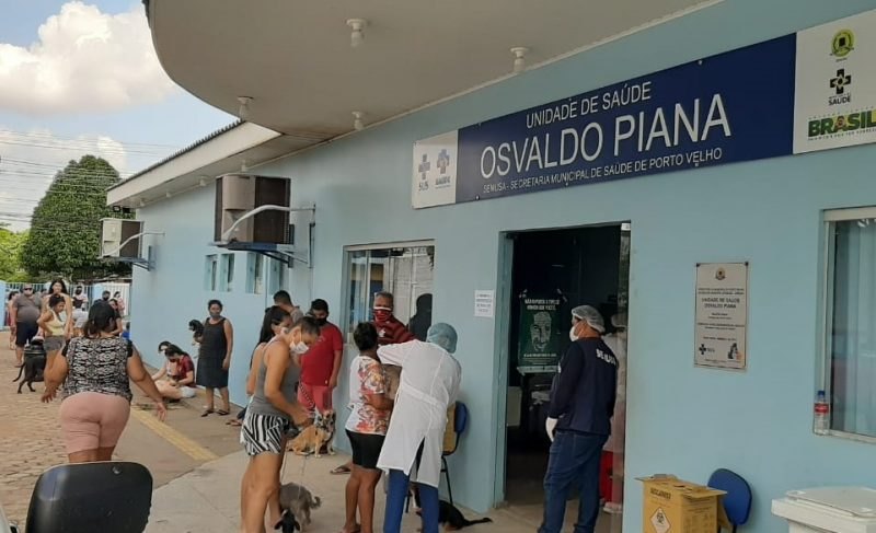 BOA AÇÃO: Vereador Aleks Palitot entrega ração para ONG animal