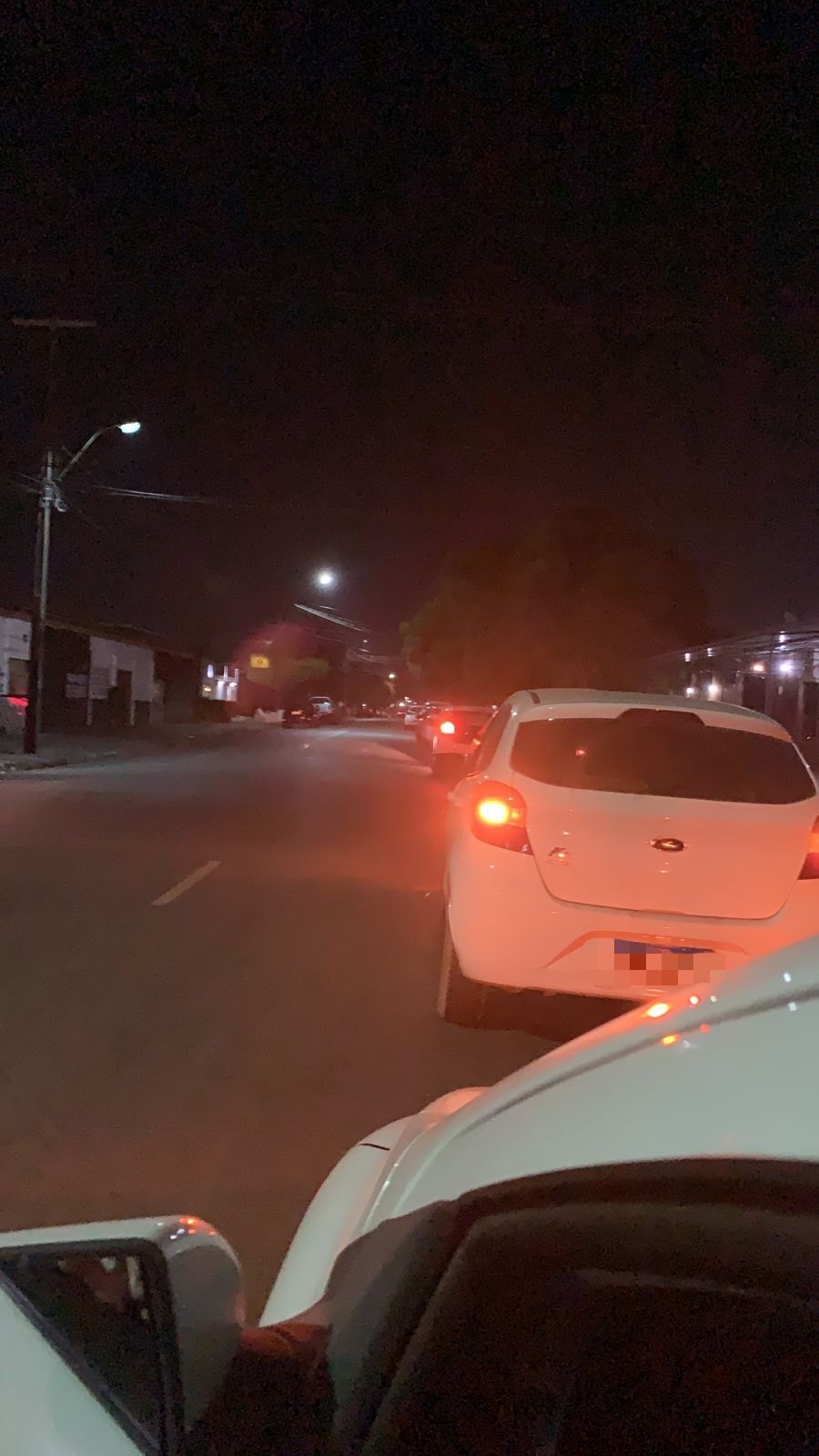 PÂNICO: Postos de combustíveis de Porto Velho ficam lotados após bloqueios na BR-364 em RO