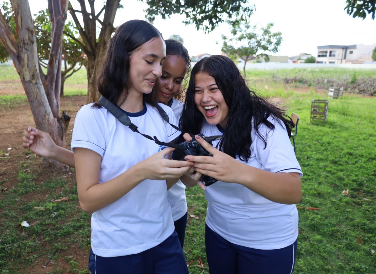 ACEMDA: Alunos de escola estadual de Vilhena participam de Oficina de Fotografia