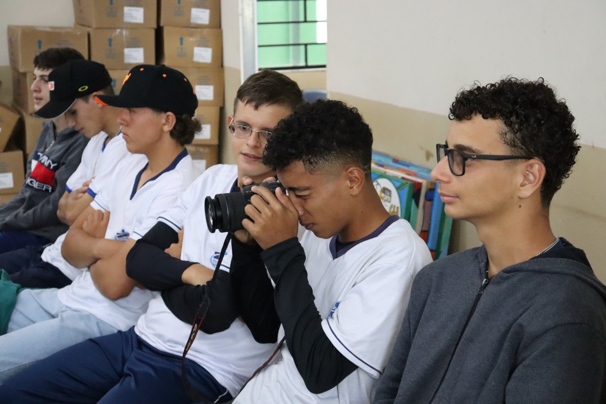 ACEMDA: Alunos de escola estadual de Vilhena participam de Oficina de Fotografia