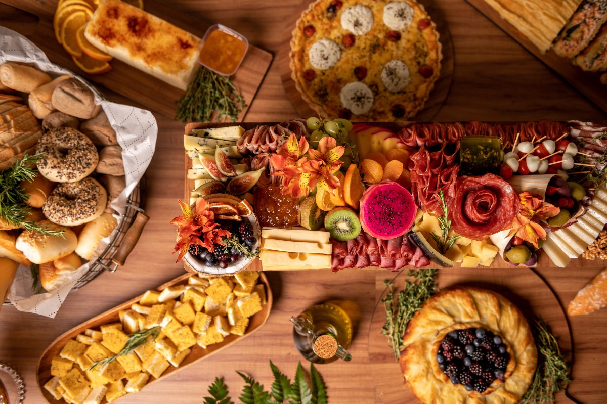 BRIE TO ME: Tábuas de frios e boxes com acompanhamentos deliciosos