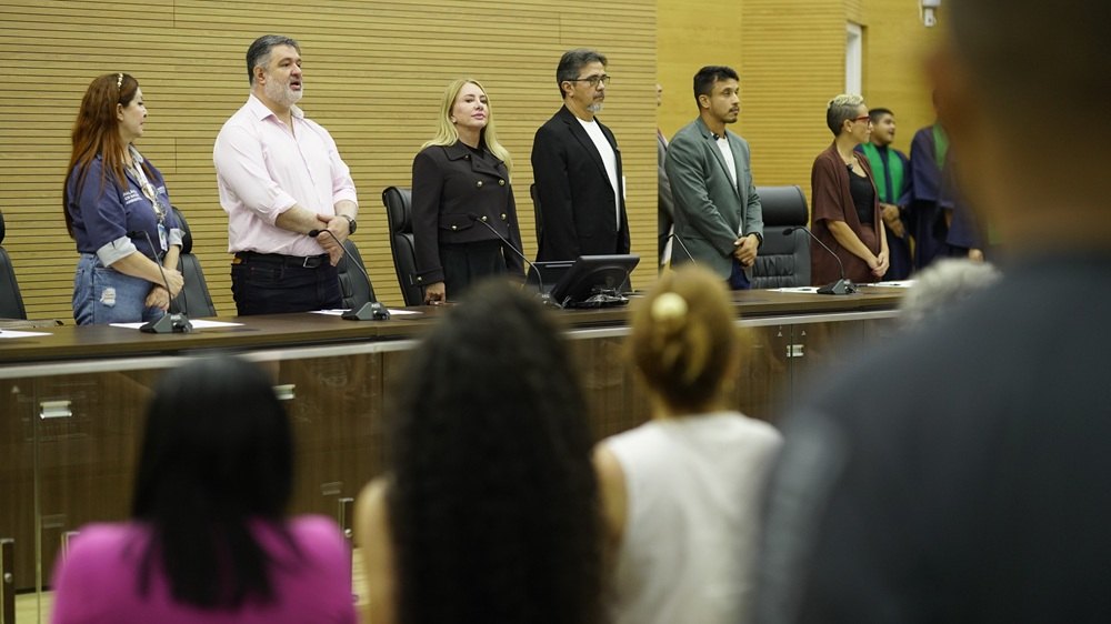 IEDA CHAVES: Audiência pública reúne autoridades e protetores de animais na Alero 