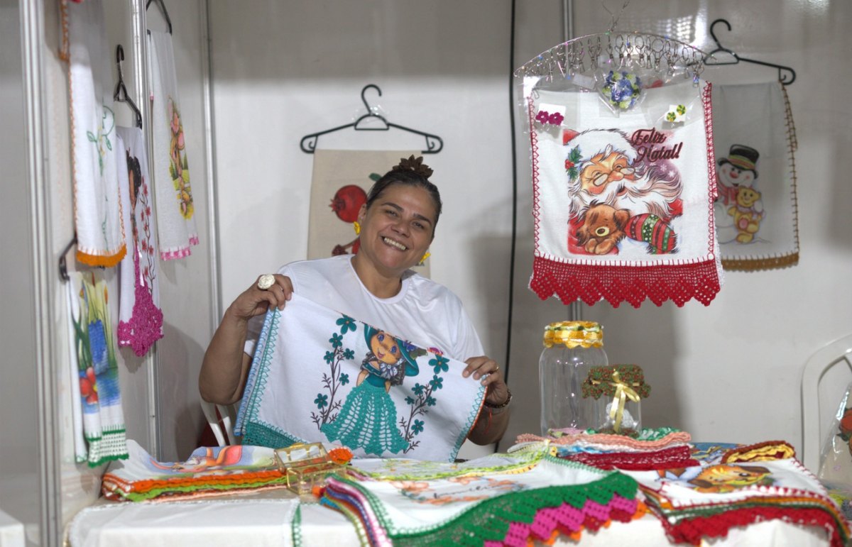 IEDA CHAVES: Deputada destina verba ao Festival Empreende Mulheres BVQQ 