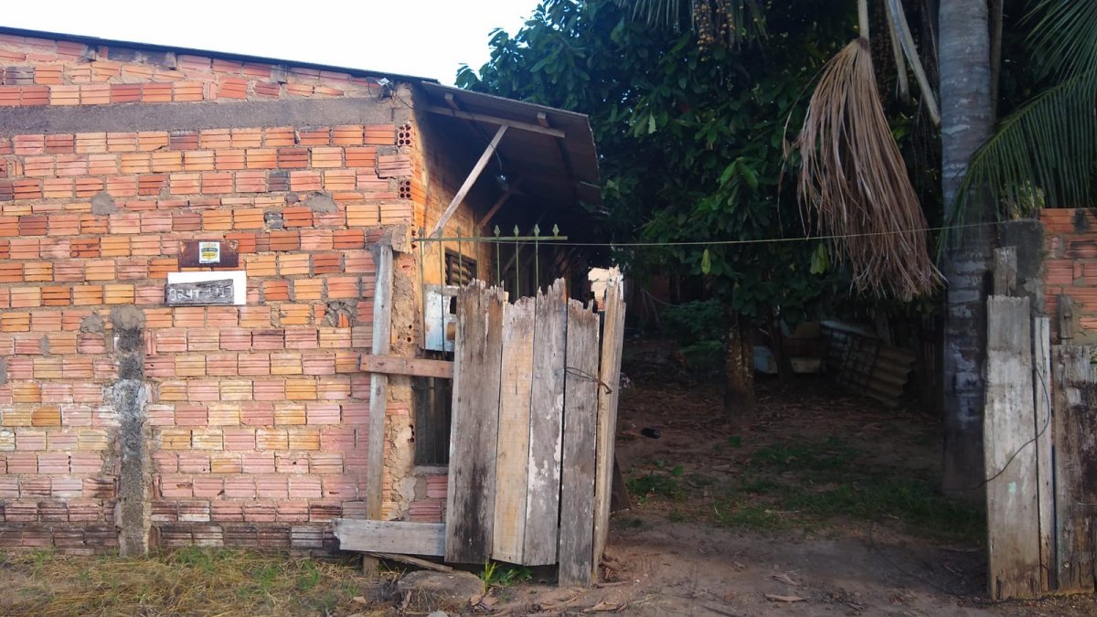 VEJA O VÍDEO: Assaltantes são filmados roubando carro de idoso na capital