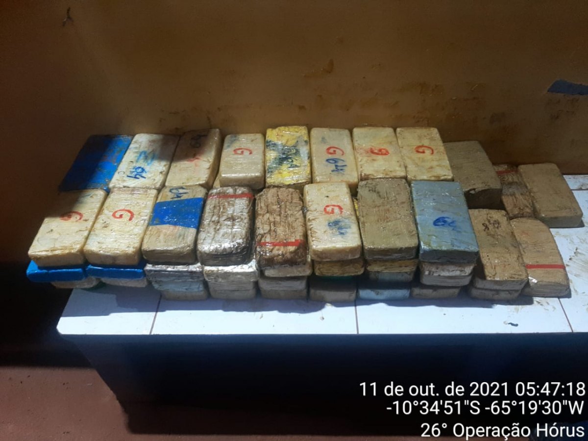 OPERAÇÃO HÓRUS: Polícia Militar apreende cerca de 120 quilos de drogas e prende acusado
