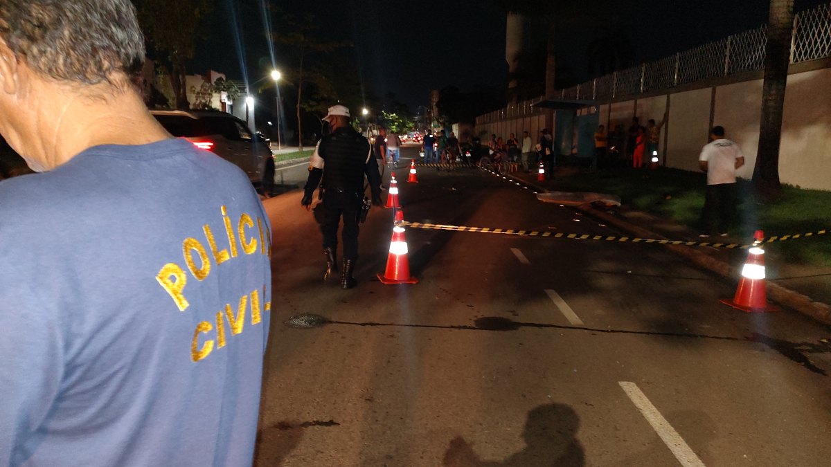 BATEU NA ÁRVORE: Vídeo registrou grave acidente que acabou na morte de motociclista 