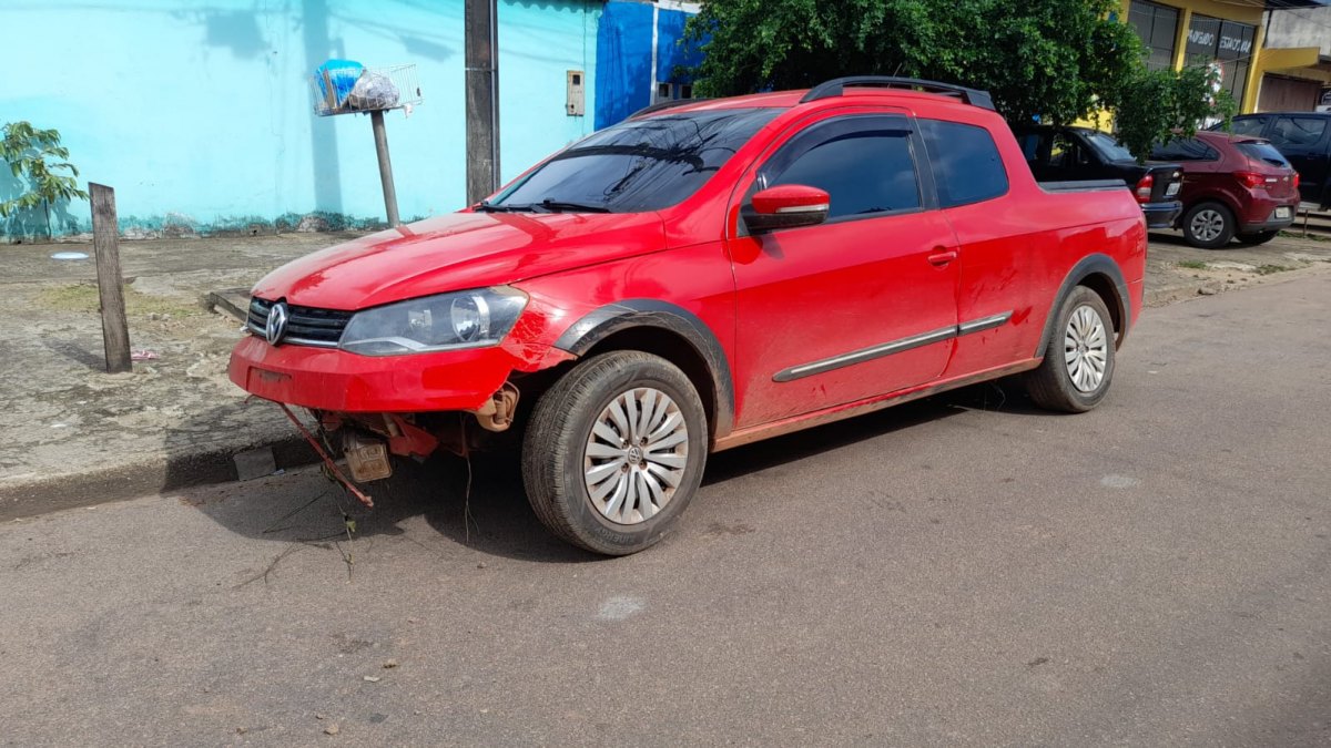 LATROCÍNIO TENTADO: Bandidos cometem roubos em chácaras, tentam matar vítima e capotam carro na BR-364 