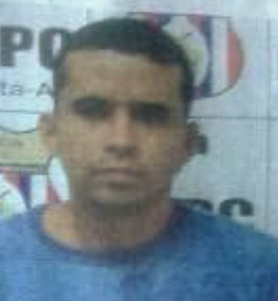 EXECUÇÃO: Vídeo mostra ex-PM matando funcionário de distribuidora 