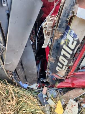 ESCAPARAM: Motorista de carreta e filho de 14 anos sobrevivem a acidente impressionante na BR-364 