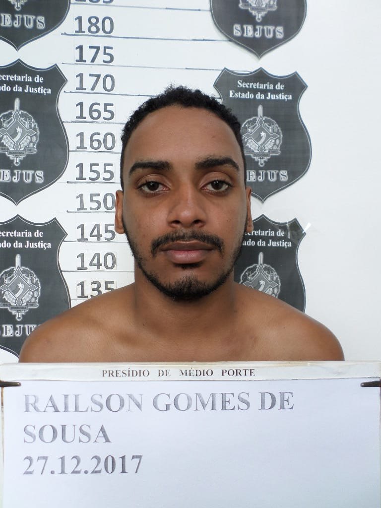 QUATRO DISPAROS: Homem é vítima de tentativa de assassinato a tiros e corre para igreja 