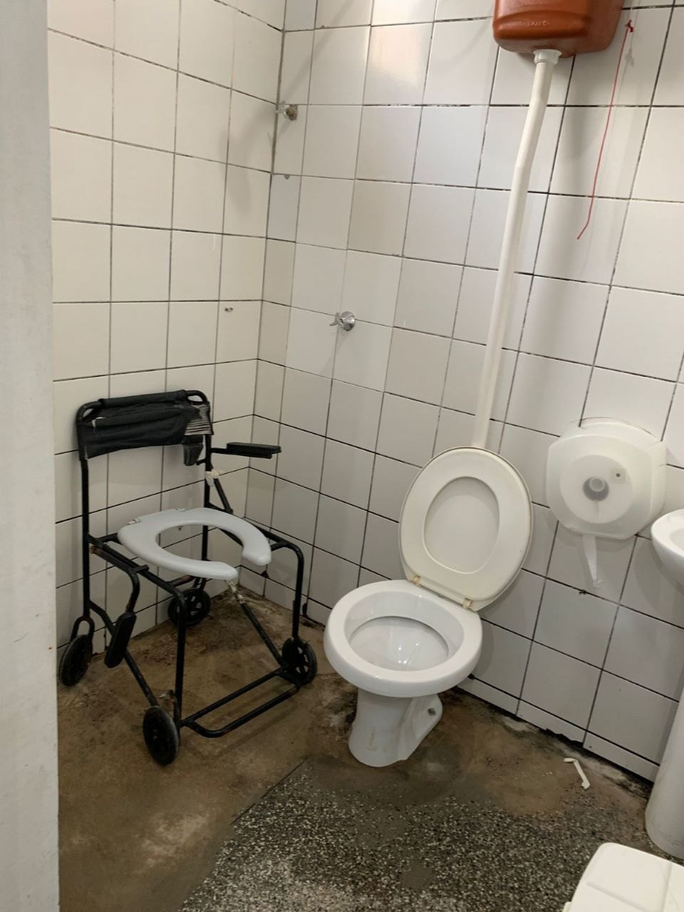 TAISSA SOUSA: Deputada realiza fiscalização no Hospital JP II para ouvir servidores e pacientes