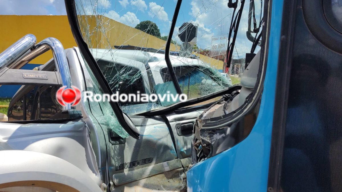 VÍDEO: Gravíssimo acidente entre ônibus e caminhonete na Raimundo Cantuária