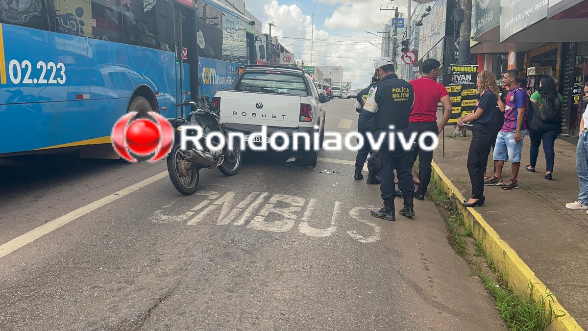 VÍDEO: Motociclista desmaia após grave batida em carro na 7 de Setembro