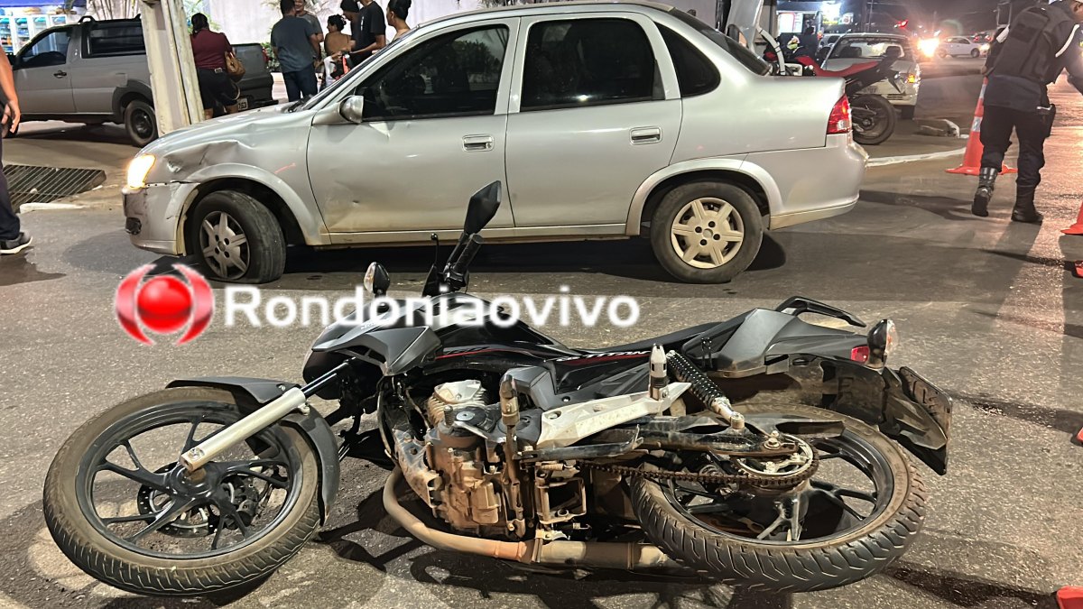 NA ROTATÓRIA: Cabeleireira é vítima de acidente entre moto e carro em frente ao Skate Parque 