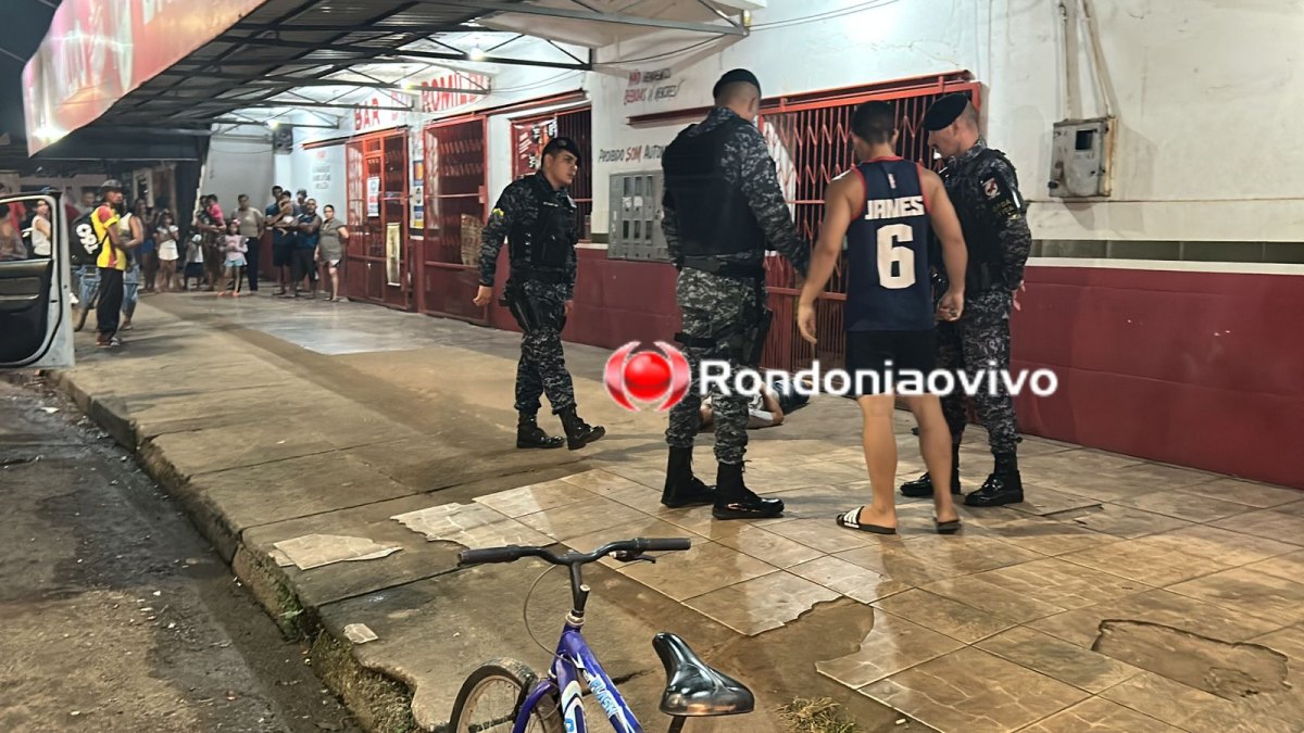 NA CABEÇA: Homem é executado a tiros em bar na zona Leste