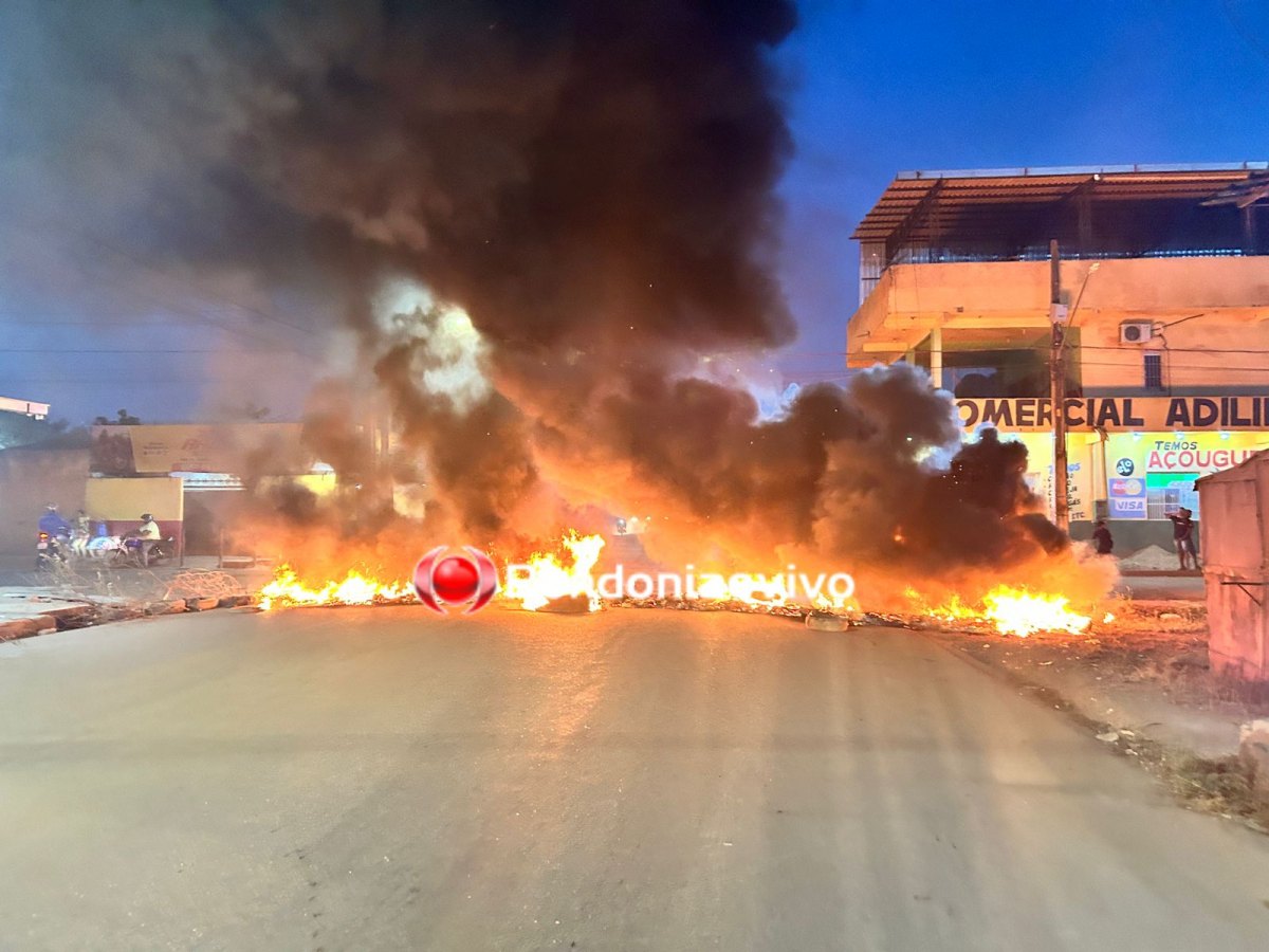 VÍDEO: Moradores fazem manifestação por melhorias e colocam fogo em pneus