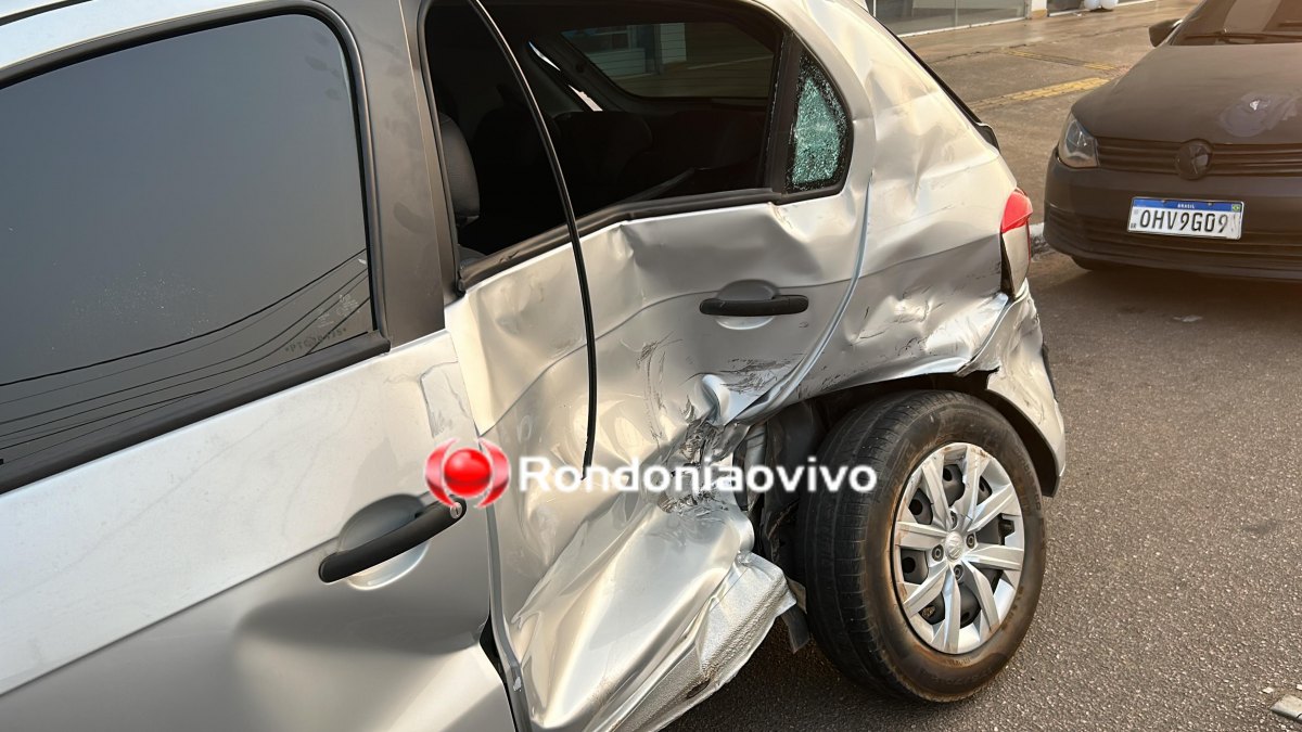IMPRUDÊNCIA: Dois motoristas sofrem lesões na cabeça após grave colisão entre Hilux e Gol