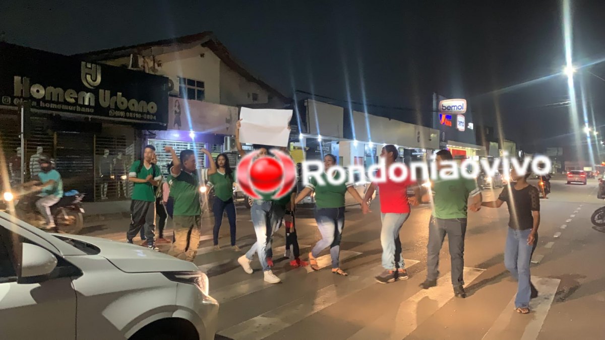 VÍDEO: Alunos fazem protesto por falta de professores em escola na zona Sul